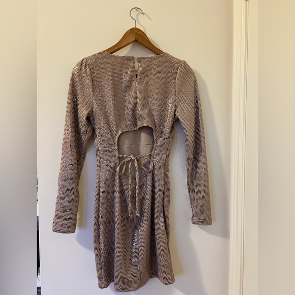 Champaign Sequin Long sleeved Dress (Size Small) - Picture 4 of 7